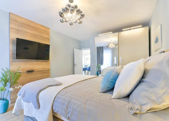 Pia Apartament *